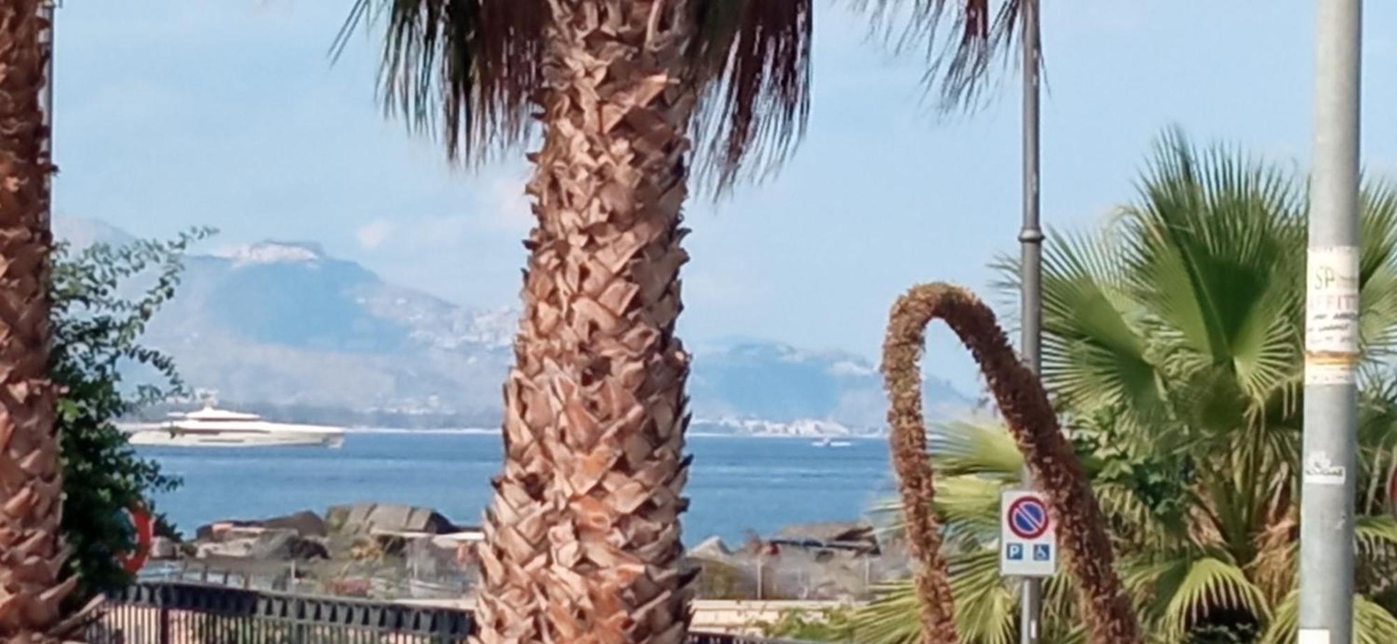 Holiday Home Tropicana Mascali Bagian luar foto